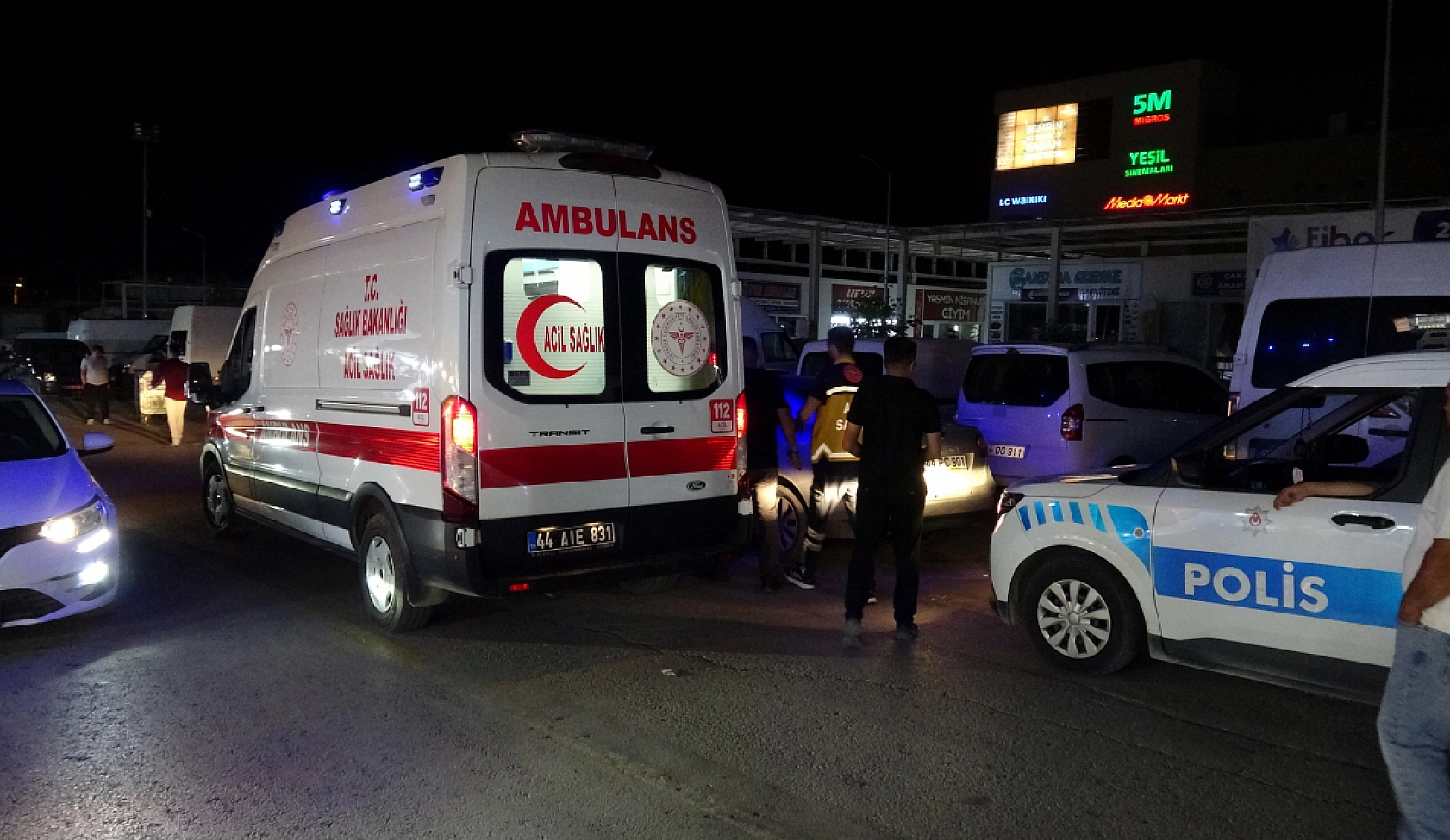 Park yeri tartışması kanlı bitti: 4 yaralı