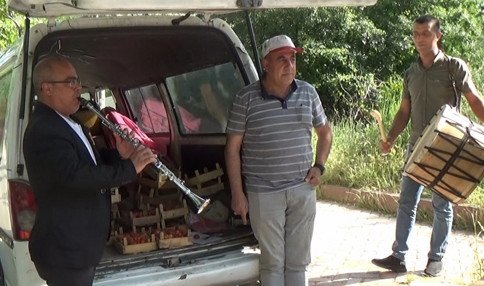 Elazığ'da Çilek, Çilek Olalı Böyle Coşku ve Talep Görmedi!