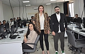 Diş hekimi Pınar Ardıçoğlu üniversite öğrencileriyle buluştu