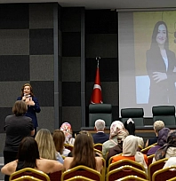 Ailelere yönelik 'sınav kazandıran aile tutumları' semineri düzenlendi