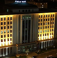 Ak Parti'de 'kim konuşacak' krizi