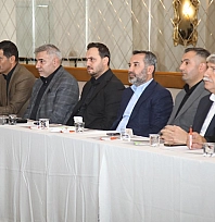 Ak Parti İl Başkanı Sencer Selmanoğlu ve Belediye Başkanı Şahin Şerifoğulları Şavaklılar ile bir araya geldi