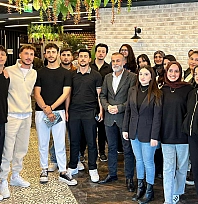 Albakabala, gençlerle şiir ve edebiyat üzerine buluştu