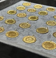 Altın yatırımcıları dikkat! Altında yeni hedefler açıklandı