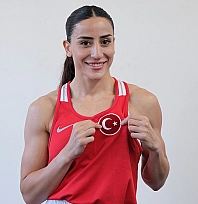 Avrupa Boks Şampiyonası'nda Elazığlı Gizem Özer Bronz Madalya kazandı