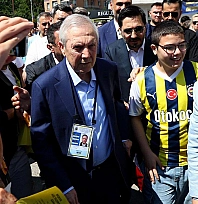 Aziz Yıldırım Cephesinden Teknik Direktör ve Transfer Mesajı