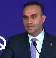 Bakan Kacır, yapay zeka sempozyumunda konuştu