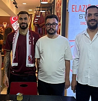 Barış Ekincier, Elazığspor Store'da taraftarlarla buluştu