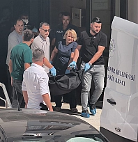 Barışma bahanesiyle geldi, önce eski kız arkadaşını sonra kendini vurdu