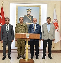 Başkan Dumandağ, Kolordu Komutanı Durmaz ile bir araya geldi