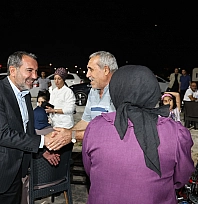 Başkan Şerifoğulları, Seksenler Sokağı'nda vatandaşlarla buluştu