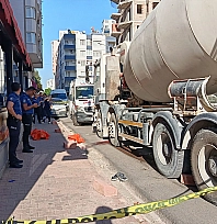 Beton mikserinin ezdiği bir kişi feci şekilde hayatını kaybetti