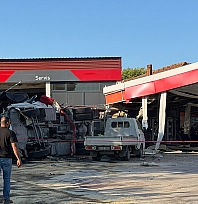 Bir anda ortalık savaş alanına döndü: Ölü ve yaralılar var