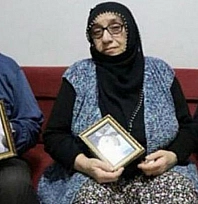 Depremde ailesinden 5 canı yitiren Serhat Aslan yaşadığı acıyı unutamıyor