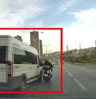 Direksiyonu bir anda kırdı! Motosikletli ölümden döndü