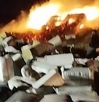 Diyarbakır'da preslenmiş 102 ton saman yandı