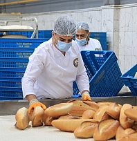 Elazığ Belediyesi Halk Ekmek Fabrikası'nda günlük 20 bin üretim gerçekleştiriyor