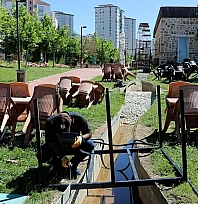 Elazığ Belediyesi, yaşam alanlarında bakım ve onarım çalışmalarını sürdürüyor