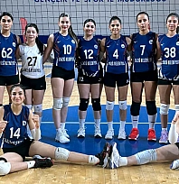 Elazığ Belediyespor kadın voleybol takımı'nın bileği bükülmüyor!