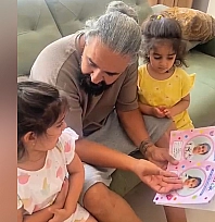 Elazığ'da babası isimlerini karıştırınca ikiz kızlarından tepki yağdı