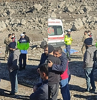 Elazığ'da baraj suyuna düşen otomobildeki bir kişi hayatını kaybetti