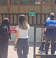 Elazığ'da Cuma namazı çıkışında dilencilere zabıta operasyonu