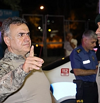 Elazığ'da geniş kapsamlı asayiş uygulaması: Yüzlerce araç ve işletme denetlendi