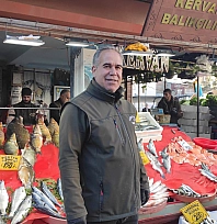 Elazığ'da havalar soğudukça balık tezgahları şenleniyor