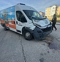 Elazığ'da iki minibüs çarpıştı: 4 yaralı
