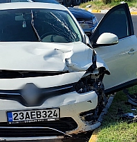 Elazığ'da iki otomobil çarpıştı: 1 yaralı