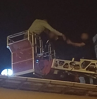 Elazığ'da kan donduran cinayetin zanlısı itfaiye merdiveniyle yakalandı