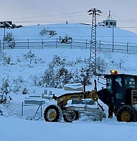 Elazığ'da kapalı 19 köy yolunda çalışmalar sürüyor