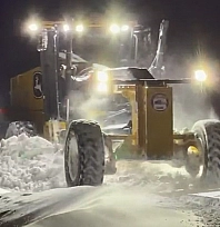 Elazığ'da kapanan köy yolları için çalışmalar sürüyor