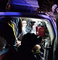 Elazığ'da kar engeli aşıldı, KOAH hastası kurtarıldı