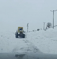 Elazığ'da karla mücadele: 130 köy yolu ulaşıma açıldı