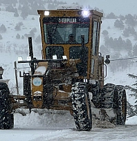 Elazığ'da karla mücadele çalışmaları yoğun bir şekilde sürüyor