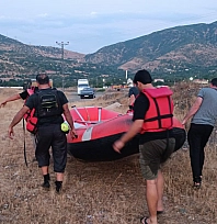 Elazığ'da korku dolu anlar! Sular yükselince mahsur kaldılar