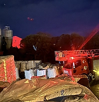 Elazığ'da korkutan yangın! 16 kişi dumandan etkilendi