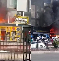 Elazığ'da korkutan yangın: İş yeri kullanılamaz hale geldi
