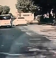 Elazığ'da makas atarken kayan otomobil kazaya davetiye çıkardı