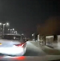 Elazığ'da Makas atıp araca çarptı, bir şey olmamış gibi olay yerinden kaçtı