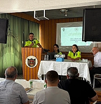 Elazığ'da okul servis şoförlerine yeni eğitim yılı öncesi trafik eğitimi