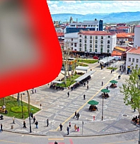 Elazığ'da onlar çalışırken soğuk vuruyor, rüzgar savuruyor!