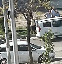 Elazığ'da otomobil yayaya çarptı!