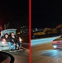 Elazığ'da pes dedirten görüntü: TOFAŞ'ı bagajdan iple çektiler