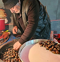 Elazığ'da pişmiş kestanenin tanesi 20 lira