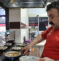 Elazığ'da soğuk havaların vazgeçilmezi kelle paçaya yoğun ilgi