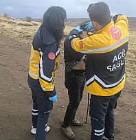 Elazığ'da sürü sahibine  yıldırım çarptı, o anlar görüntülendi