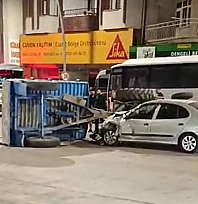 Elazığ'da traktör ve otomobil çarpıştı: 2 Yaralı