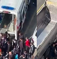 Elazığ'da yaya kamyonun altında kaldı